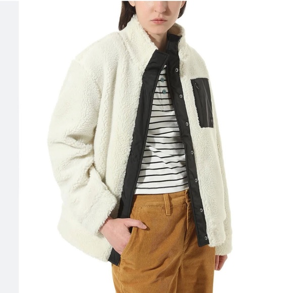 Vans Jackets & Blazers - Vans Embers Sherpa Fleece Jacket Women’s M Oversize White Ivory Full Zip